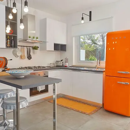 Casa Del Melograno Con Idromassaggio E Giardino