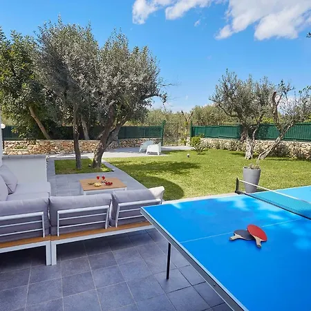 Feriehus Casa Del Melograno Con Idromassaggio E Giardino